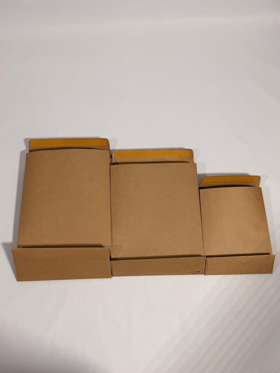 Envelope Ecommerce com laminação Pack Force - vista de cima dos três tamanhos